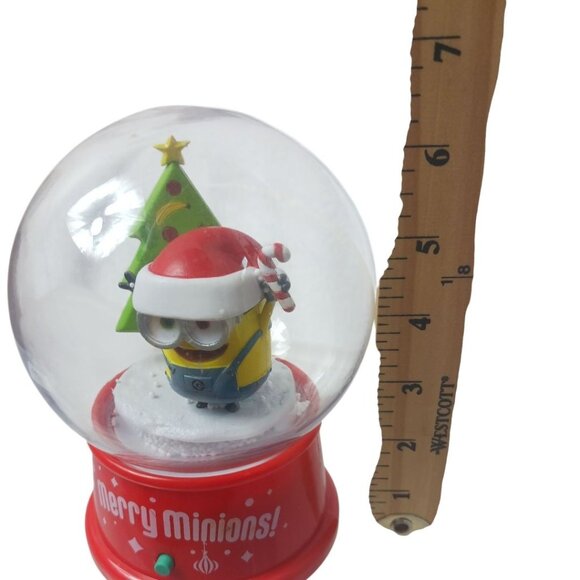 Gemmy Merry Minion Musical Christmas Snow Globe With Santa Hat & Tree Design Red - Picture 11 of 12